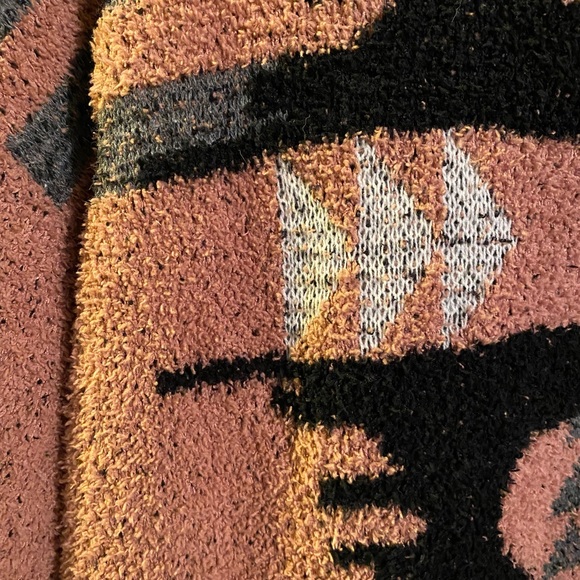 Davi and Dani plush cardigan size L - Picture 2 of 3